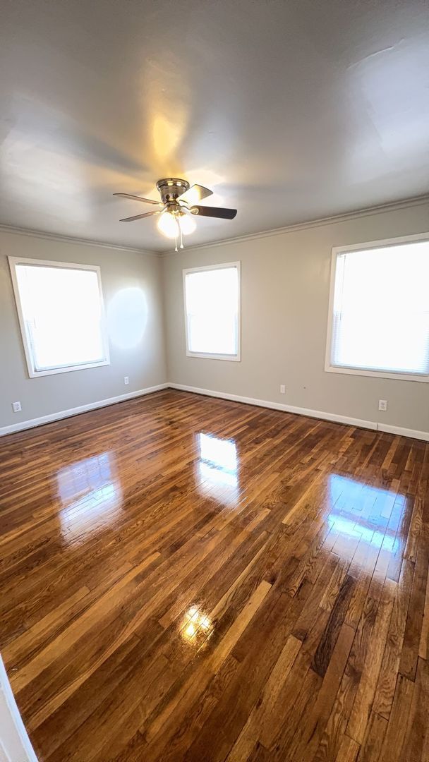 Foto del edificio - 2913 W Longview Dr