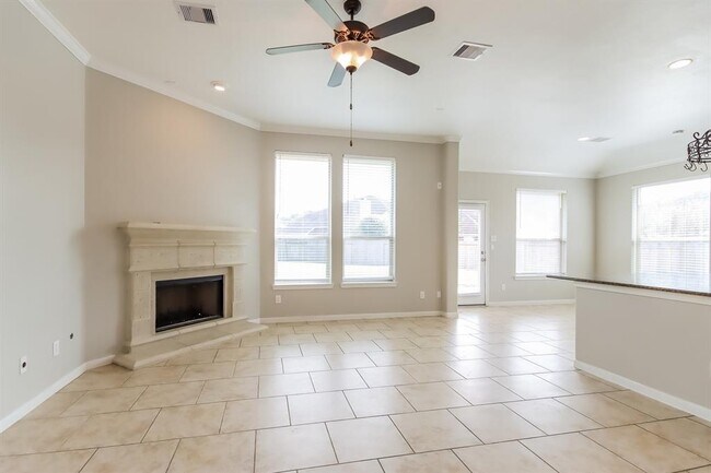 Building Photo - 24411 Ervin Hill Dr
