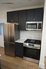 Building Photo - 4638 N Hamilton Ave