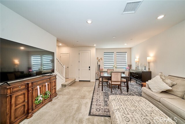 Foto del edificio - 10526 Triple Crown Ln