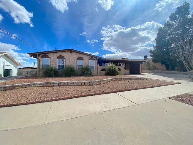 Foto del edificio - 4720 Blossom Ave