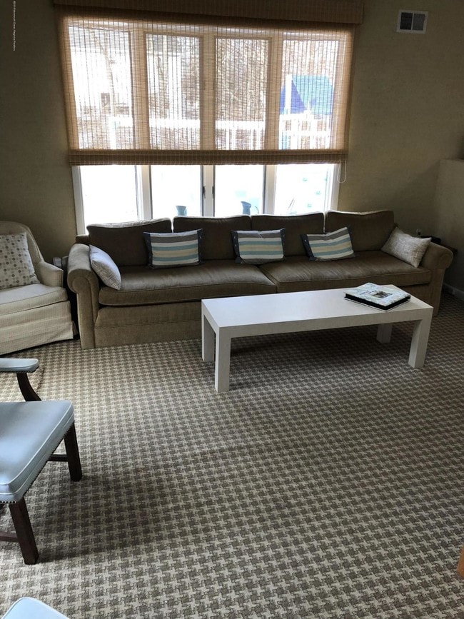 Building Photo - 409 Brookside Ave