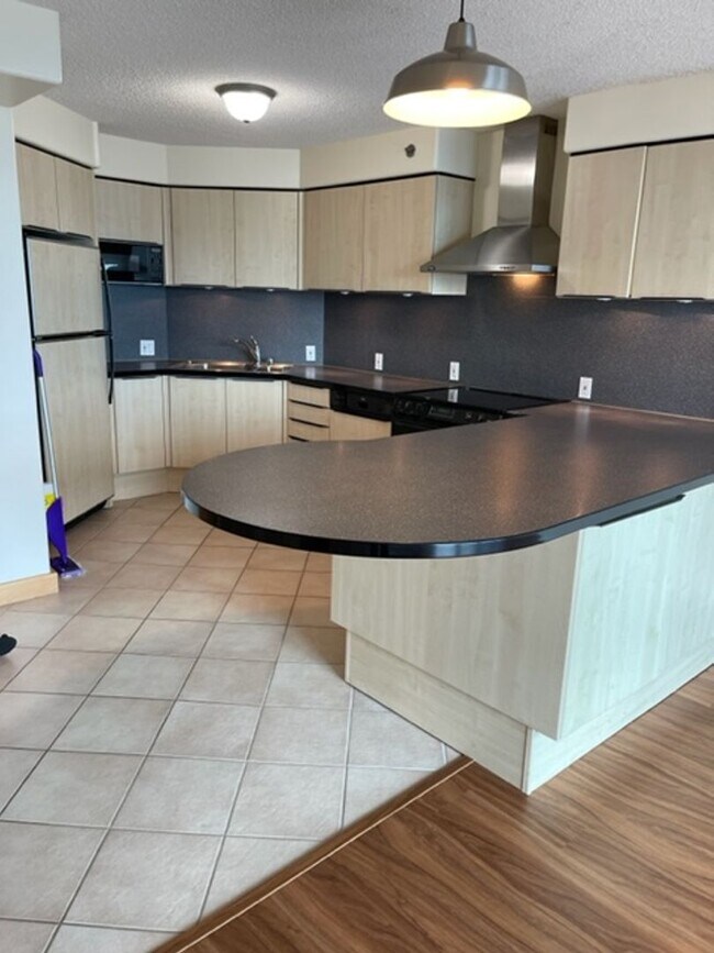 Foto del edificio - 1/1/1- One Archer Lane. Central AC!  WIFI & Cable included