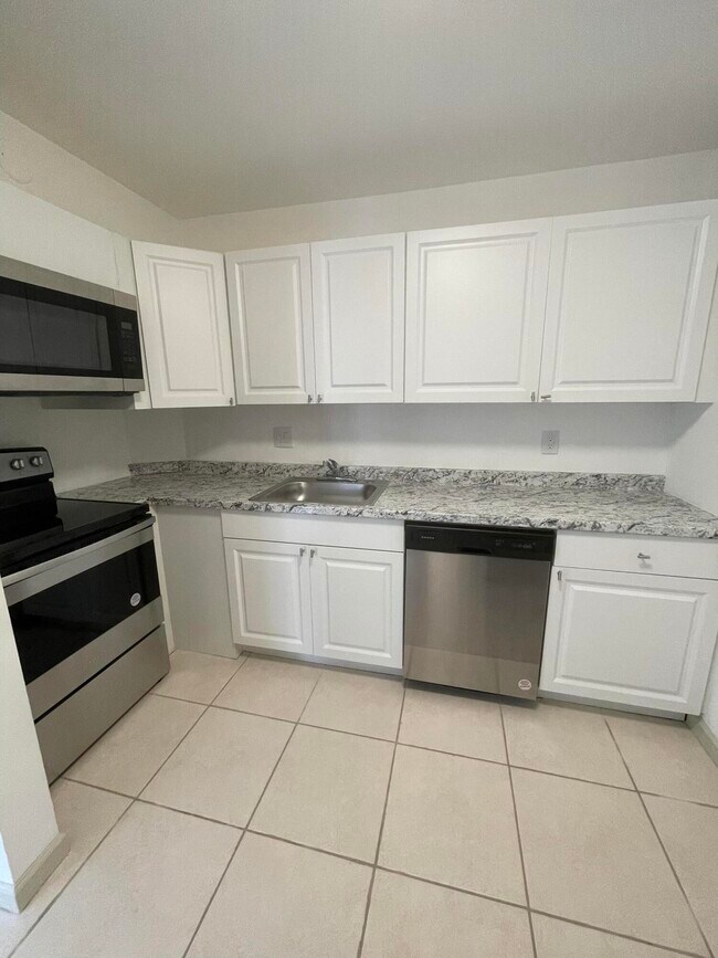 Foto del edificio - 634 NW 13th St