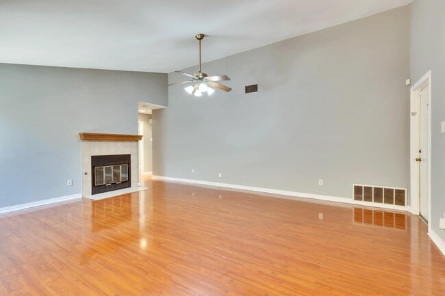 Building Photo - 12902 Odie Ln