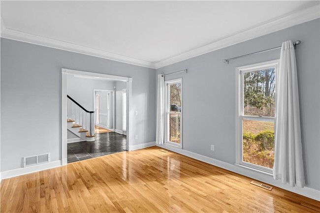 Building Photo - 3460 Goldenrod Dr