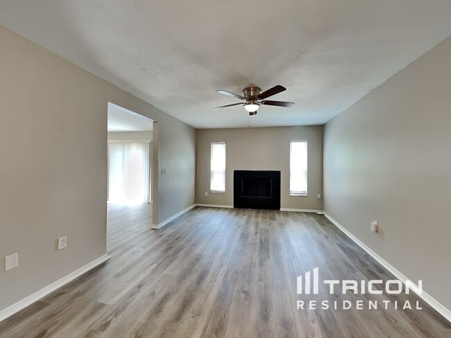 Building Photo - 1374 Bramblewood Dr