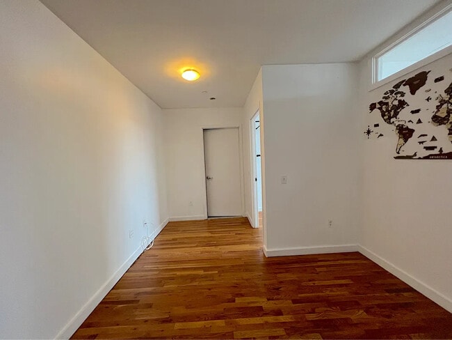 Photo - 184 Noll St Apartment