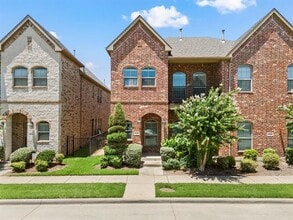 Building Photo - 4261 Comanche Dr