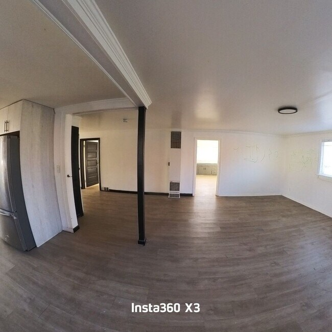 Foto del edificio - 448 W Main St