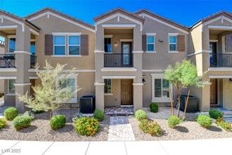 Building Photo - 664 Anemone Ln
