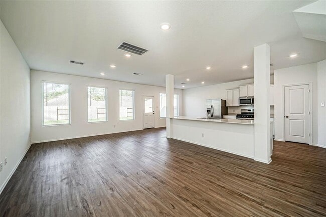 Building Photo - 2118 Fisher Bnd Dr
