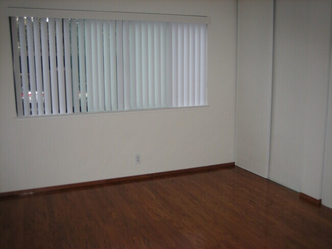 bedroom - 185 Union Ave