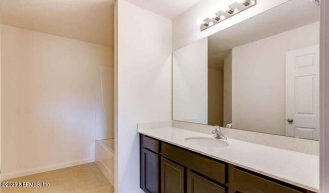 Building Photo - 8650 Lake George Cir W