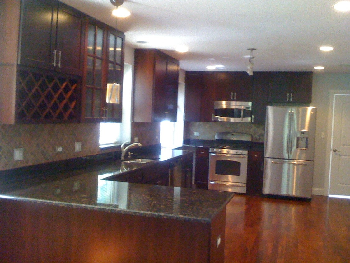 Foto principal - 2539 W Lunt Ave