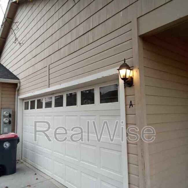 Foto del edificio - 3172 Forest Hills Dr