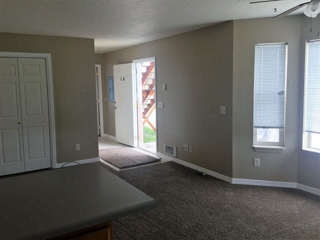 Foto del edificio - 6 Big River Rd