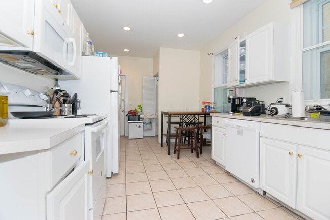 Foto del edificio - 60 Gibbs St