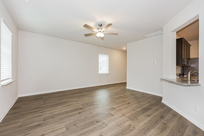 Building Photo - 1442 Reiner Dr