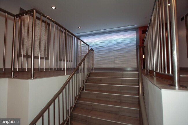 Building Photo - 350 G St SW