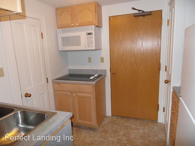 Building Photo - 1 br, 1 bath House - 5951 N Skeel Ave Unit...