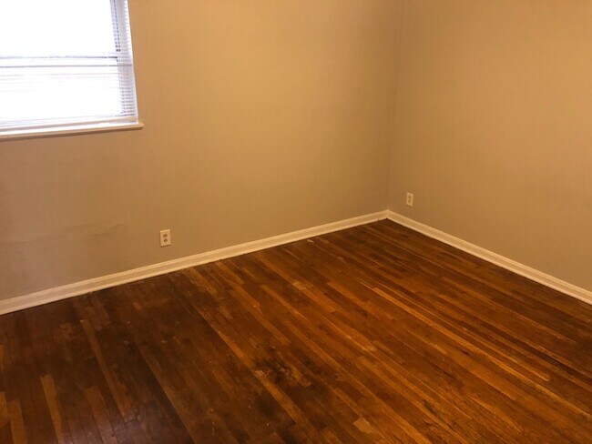 Building Photo - 1BD/1BA Apartment