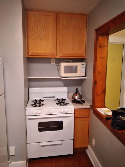 Kitchen - 255 Wilcox St
