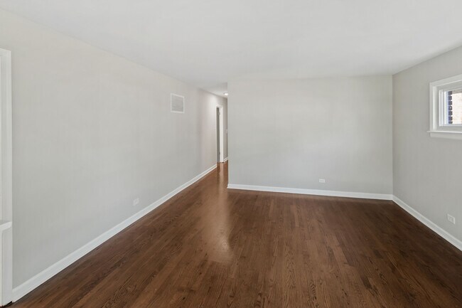 Foto del edificio - 14922 Michigan Ave