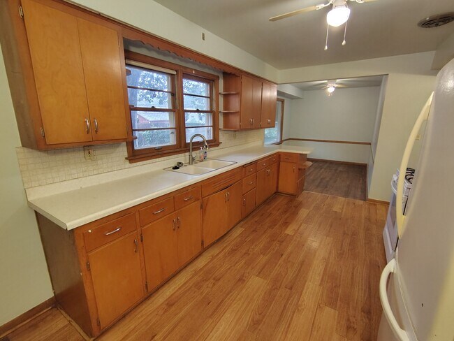 Building Photo - 2021 24th St