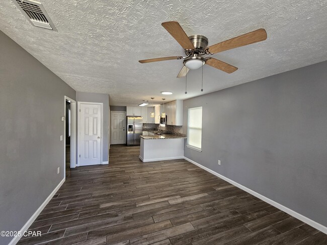 Building Photo - 3707 Burnham Way