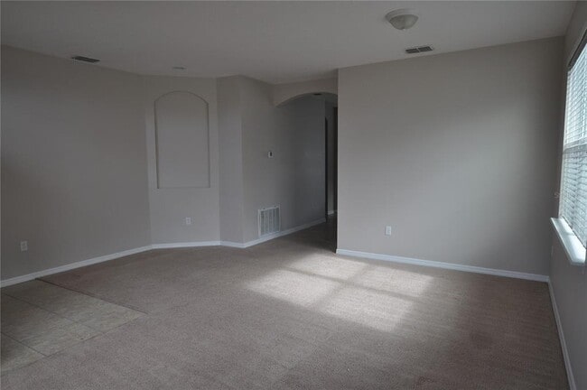 Building Photo - 929 Krenson Woods Rd