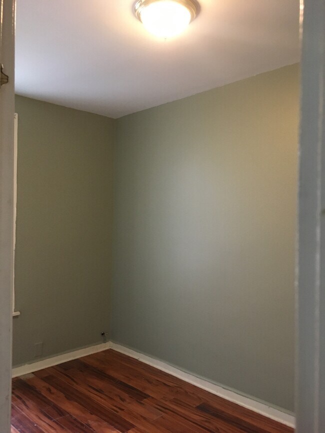 Foto del edificio - 4611 N Western Ave