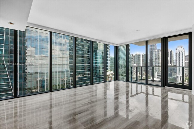 Building Photo - 1451 Brickell Ave