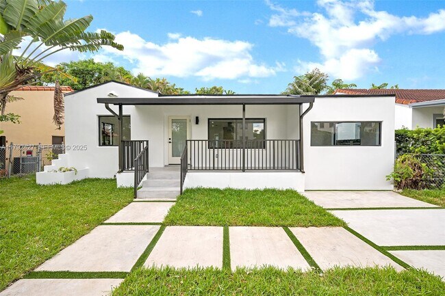 Foto del edificio - 1854 SW 17th St