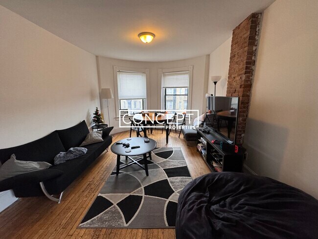 Building Photo - 878 Huntington Ave