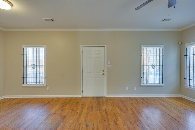 Foto del edificio - 404 Bass St SW