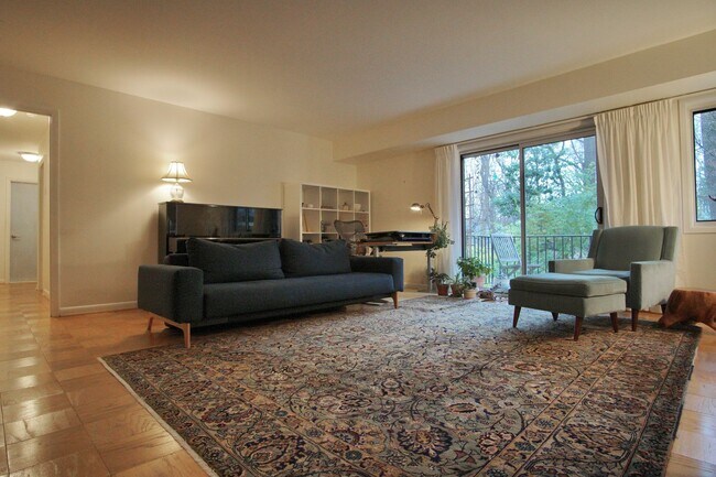 Foto del edificio - Stunning 2-Bed, 2-Bath Condo in Award-Winning Parkside Community!