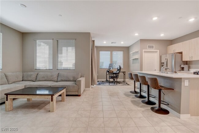 Foto del edificio - 11238 Essence Point Ave