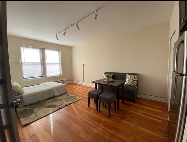 Full Studio Space with Track Lighting - 339 Howard St