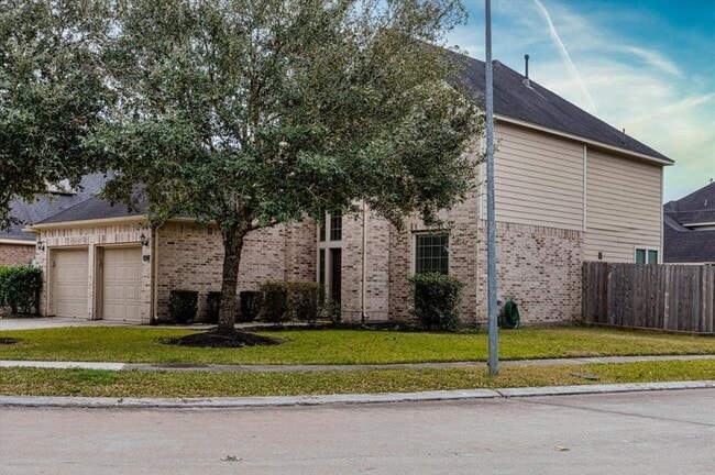 Building Photo - 4531 Long Creek Dr