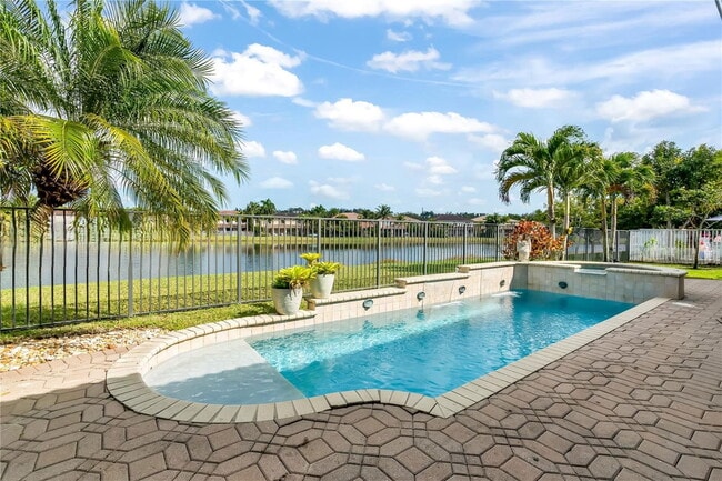 Foto del edificio - 3816 W Hibiscus St