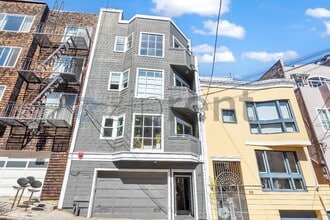 Building Photo - 66 Bernard St