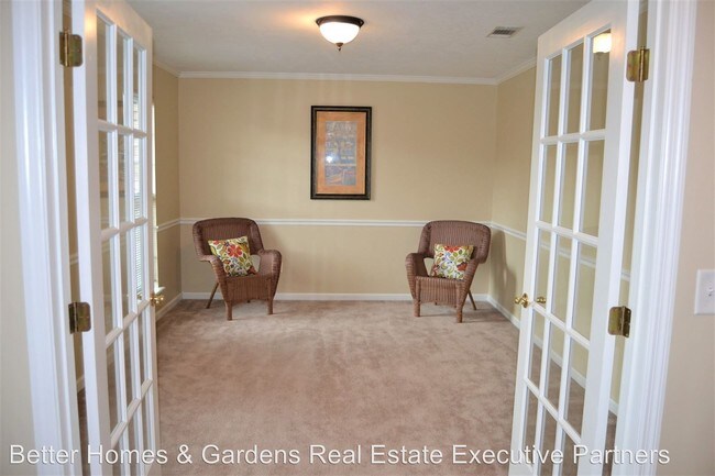 Building Photo - 3 br, 2 bath House - 500 Witby