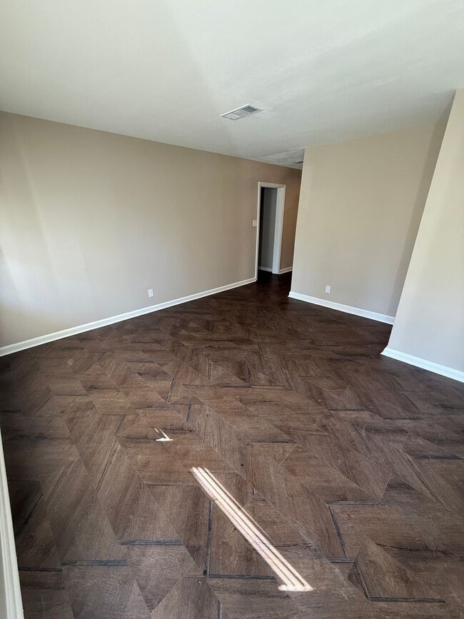 Building Photo - Oh So Lovely O'Hara!