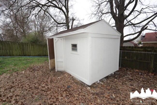 Building Photo - 7347 Greenbrook Pkwy