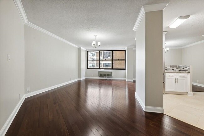 Foto del edificio - 7002 JFK Blvd E