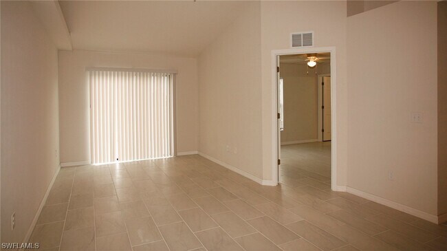 Building Photo - 1309 SE 8th Pl