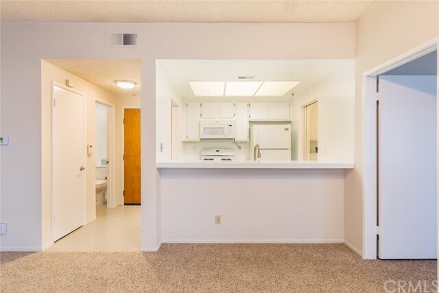 Building Photo - 2563 Plaza del Amo Plz
