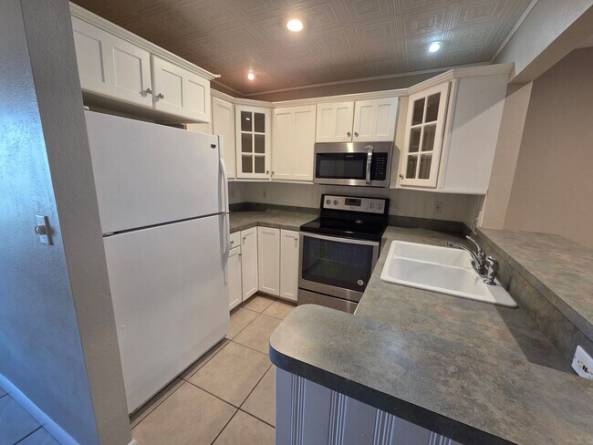 Foto del edificio - TREASURE ISLAND WATERFRONT CONDO