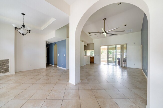 Foto del edificio - 7205 Hibiscus Rd